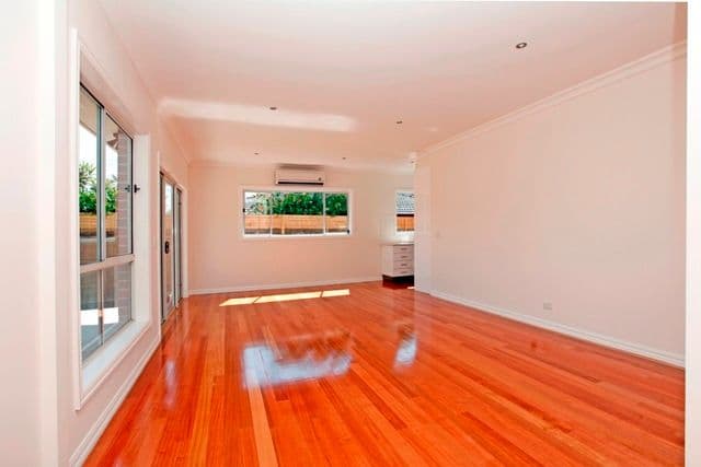 25 Tambo Avenue, RESERVOIR VIC 3073, Reservoir - Thumbnail 2