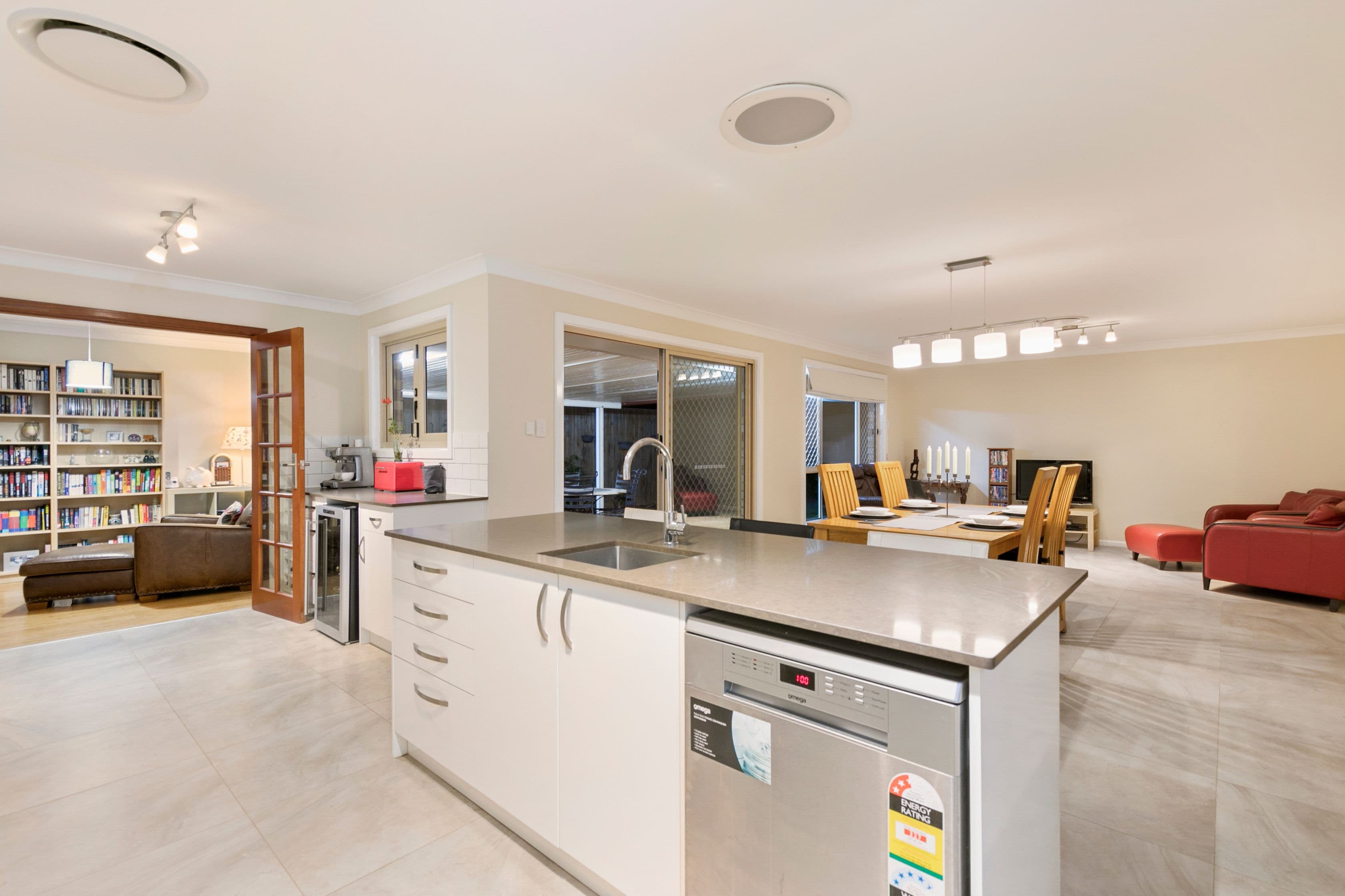 8 Allerton Place, Birkdale QLD 4159, Birkdale - Thumbnail 6