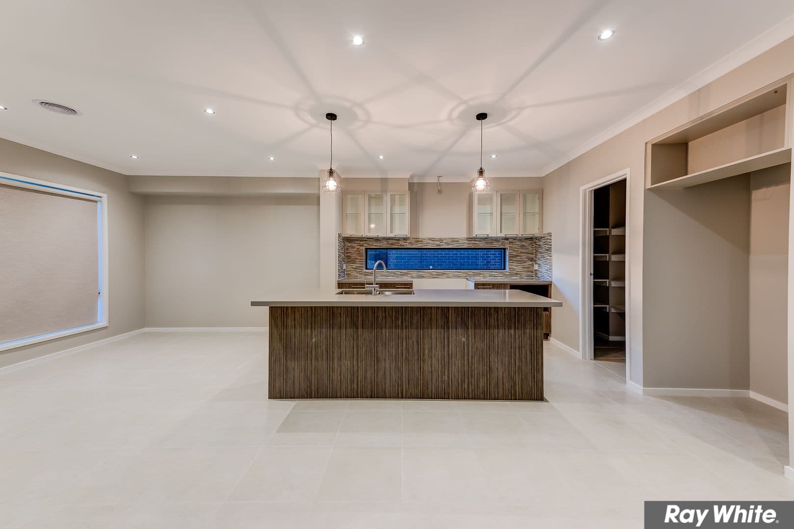 4 Devine Lane, Rockbank VIC 3335, Rockbank - Thumbnail 4