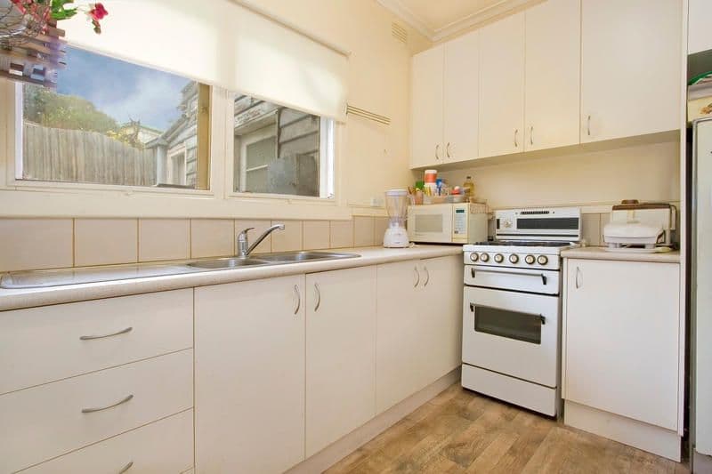 8 Parker Avenue, BORONIA VIC 3155, Boronia - Thumbnail 3
