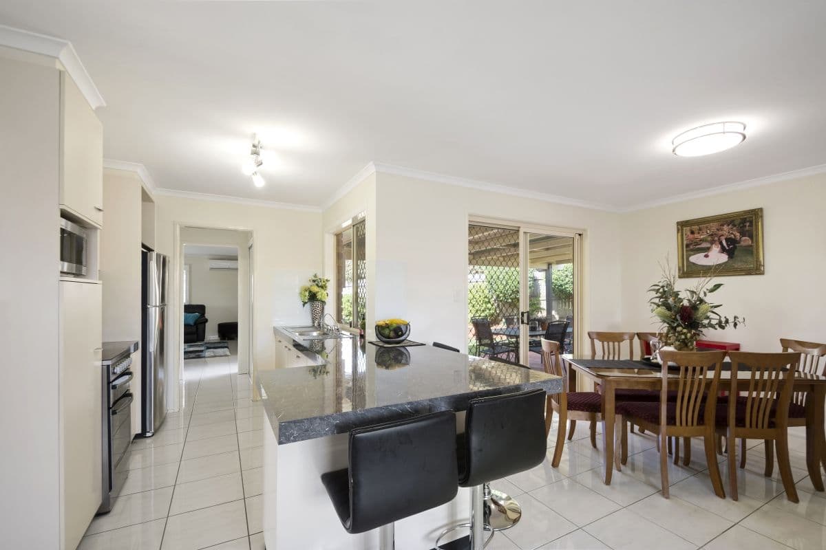 2 Osborne Court, Kearneys Spring QLD 4350, Kearneys Spring - Thumbnail 2