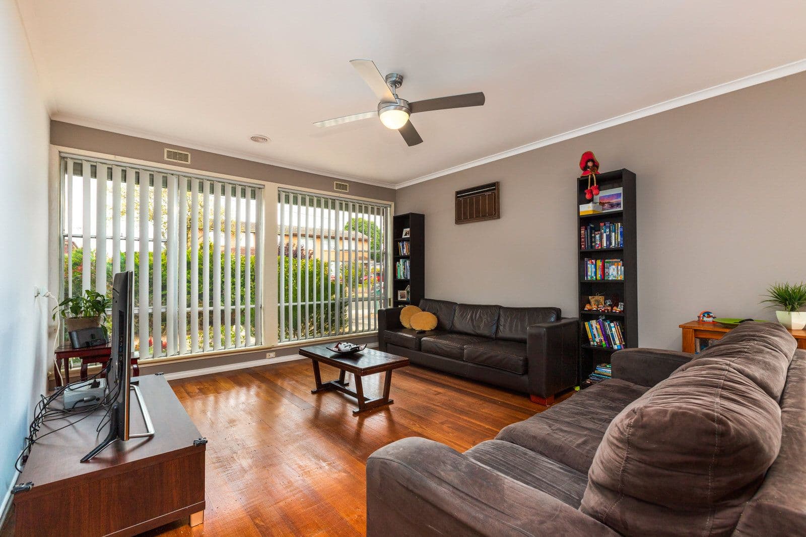 16 Armata Crescent, Frankston North VIC 3200, Frankston North - Thumbnail 2