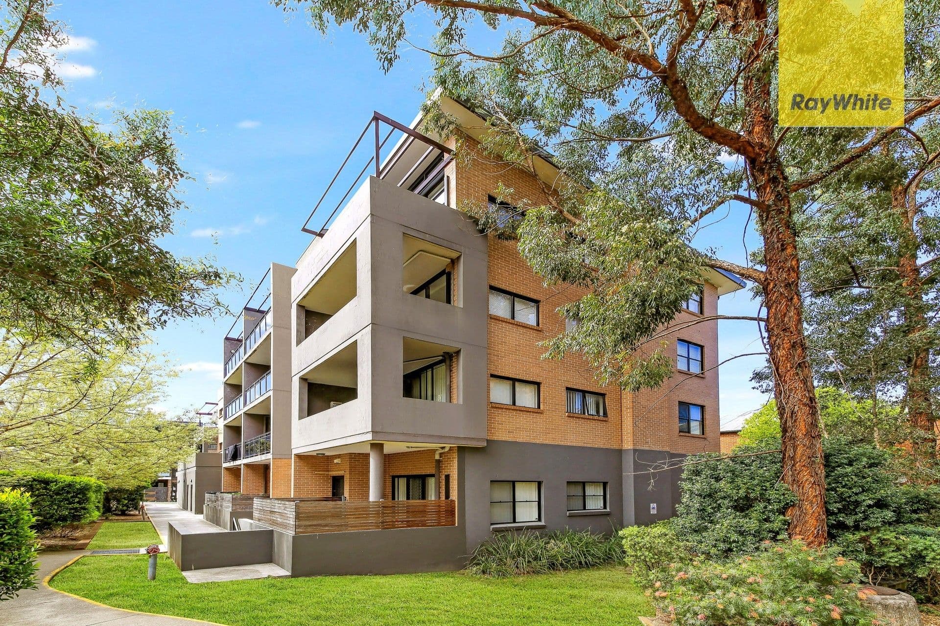 13-15 Howard Avenue, Northmead NSW 2152, Northmead - Thumbnail 8