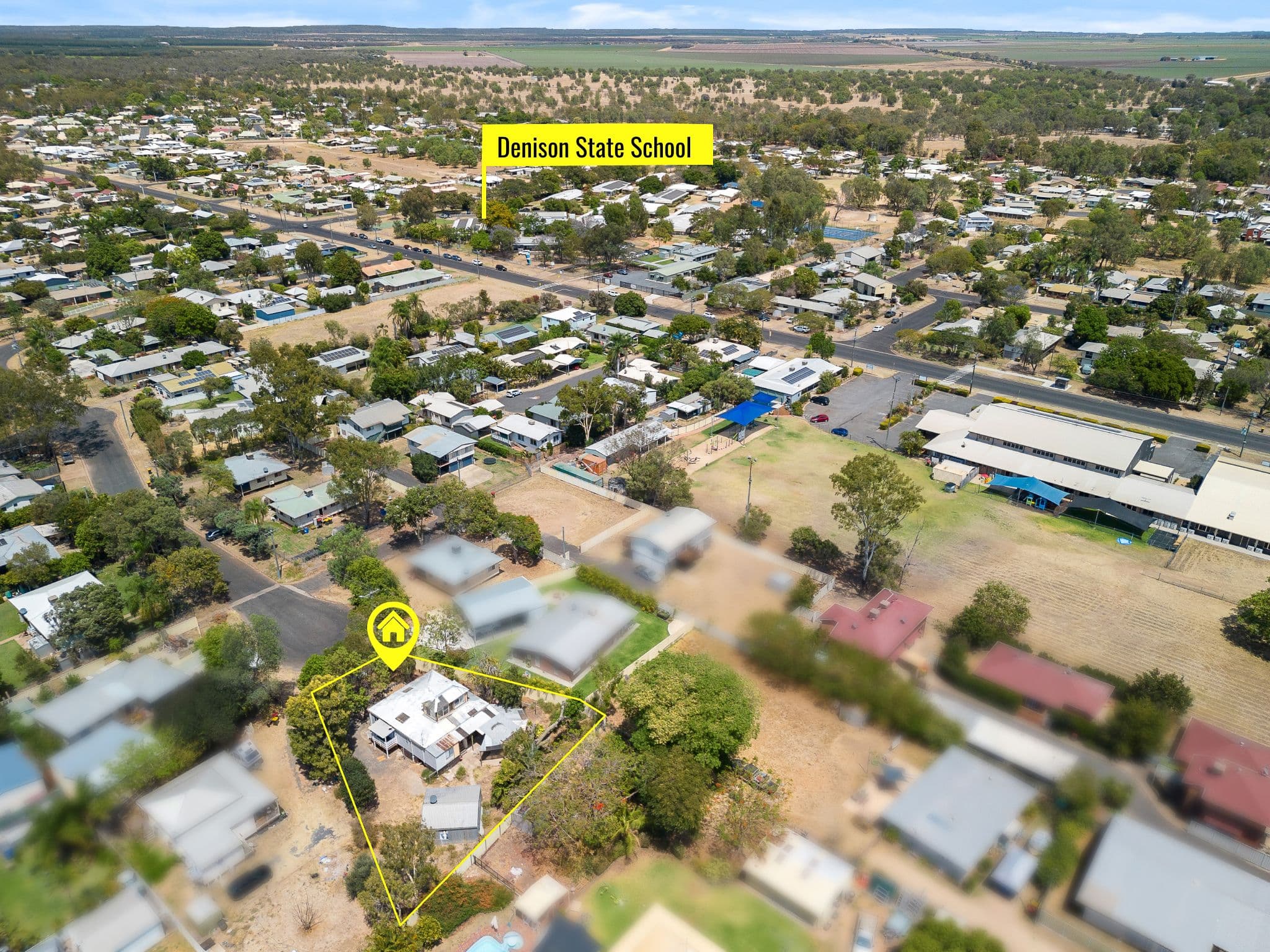 6 Hall Place, Emerald QLD 4720, Emerald - Thumbnail 2