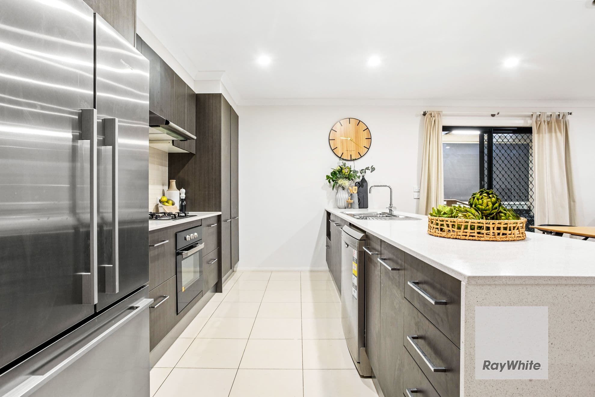 12 Cooma Place, Burnside Heights VIC 3023, Burnside Heights - Thumbnail 4
