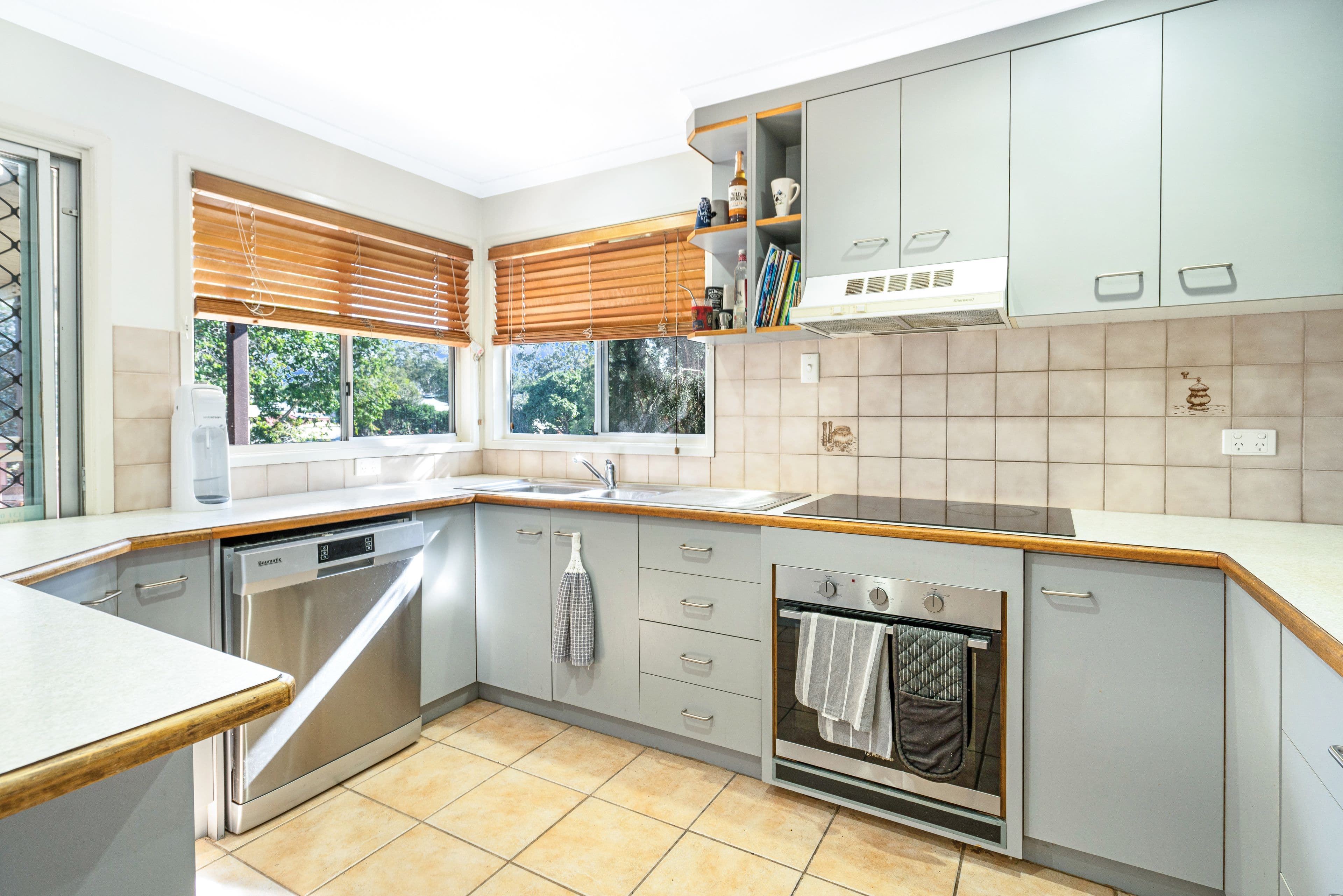 18 William Street, Rochedale South QLD 4123, Rochedale South - Thumbnail 2