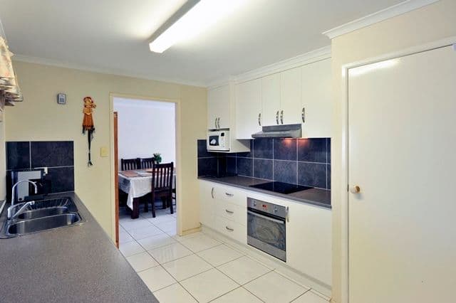 421 Hume Street, KEARNEYS SPRING QLD 4350, Kearneys Spring - Thumbnail 6