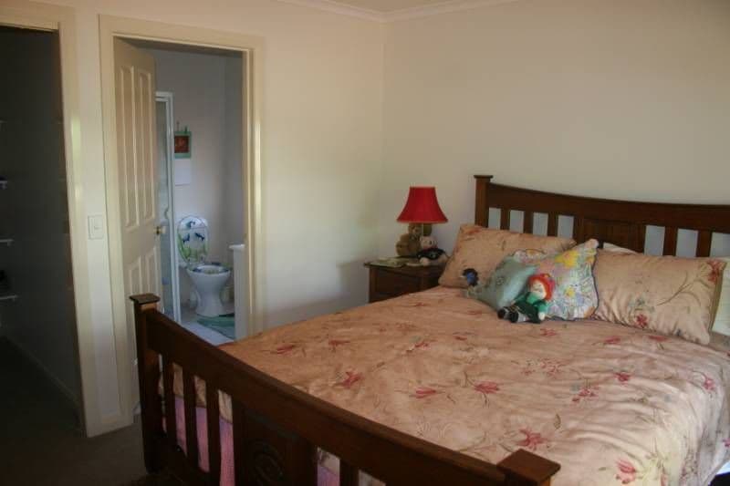 12 Doyle Street, ROCHESTER VIC 3561, Rochester - Thumbnail 7