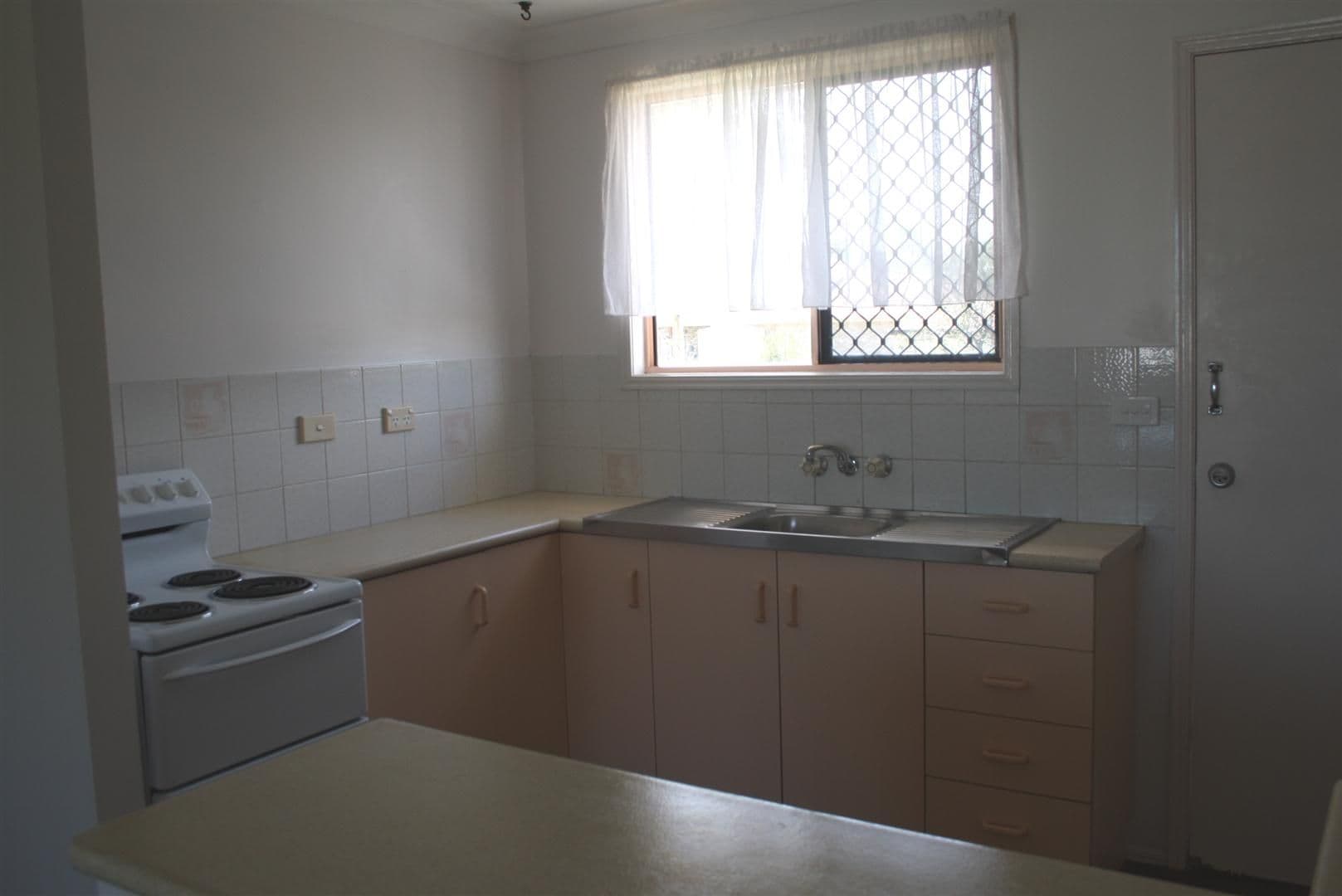 19 Ward Street, GRACEMERE QLD 4702, Gracemere - Thumbnail 3