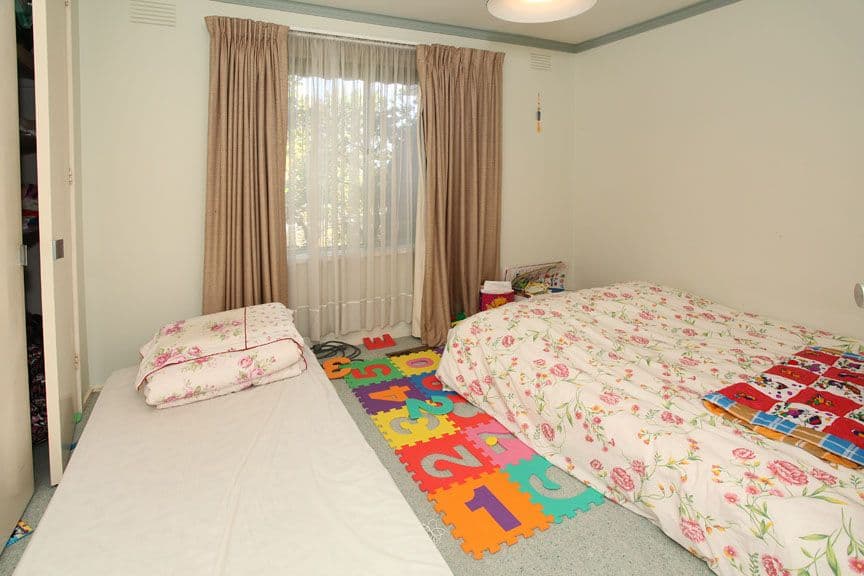 4 Elmwood Crescent, GLEN WAVERLEY VIC 3150, Glen Waverley - Thumbnail 6
