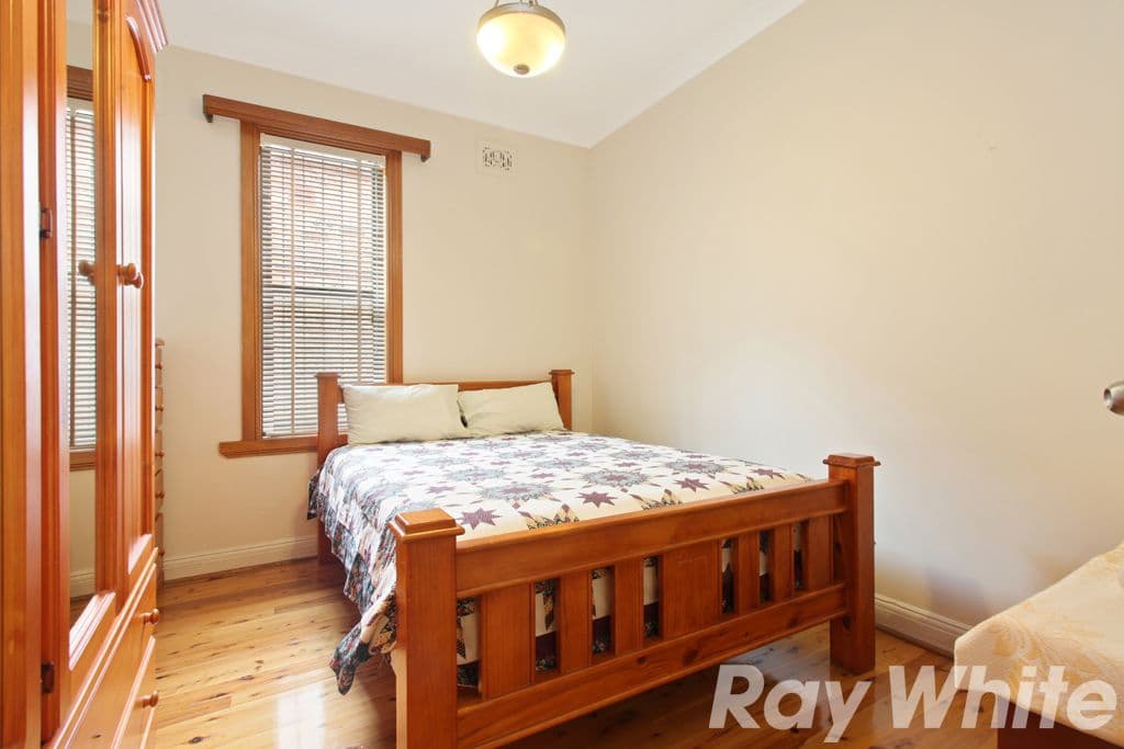 18 Frampton Avenue, MARRICKVILLE NSW 2204, Marrickville - Thumbnail 5