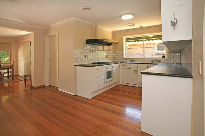 10 Lantana Street, BLACKBURN NORTH VIC 3130, Blackburn North - Thumbnail 3