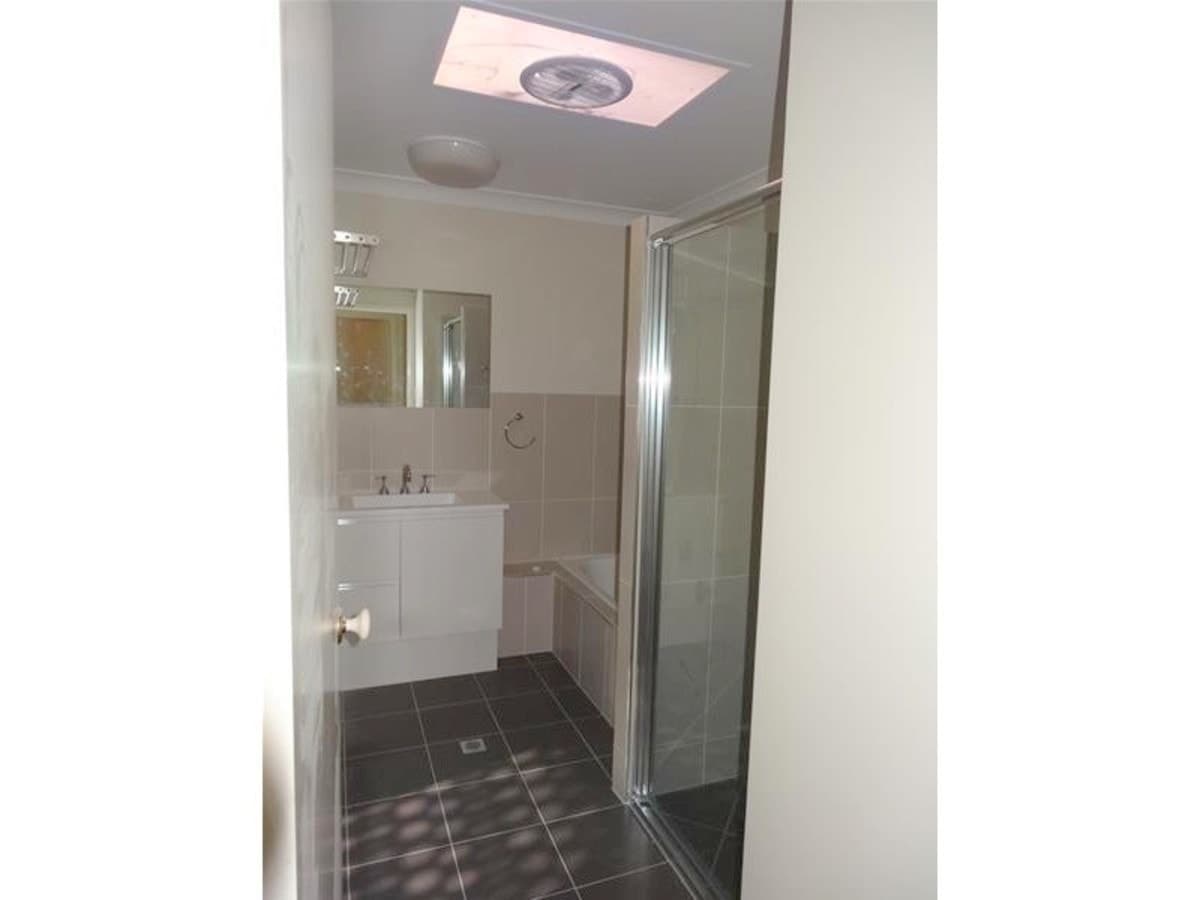 4 / 12 Collins Street, BRASSALL QLD 4305, Brassall - Thumbnail 7