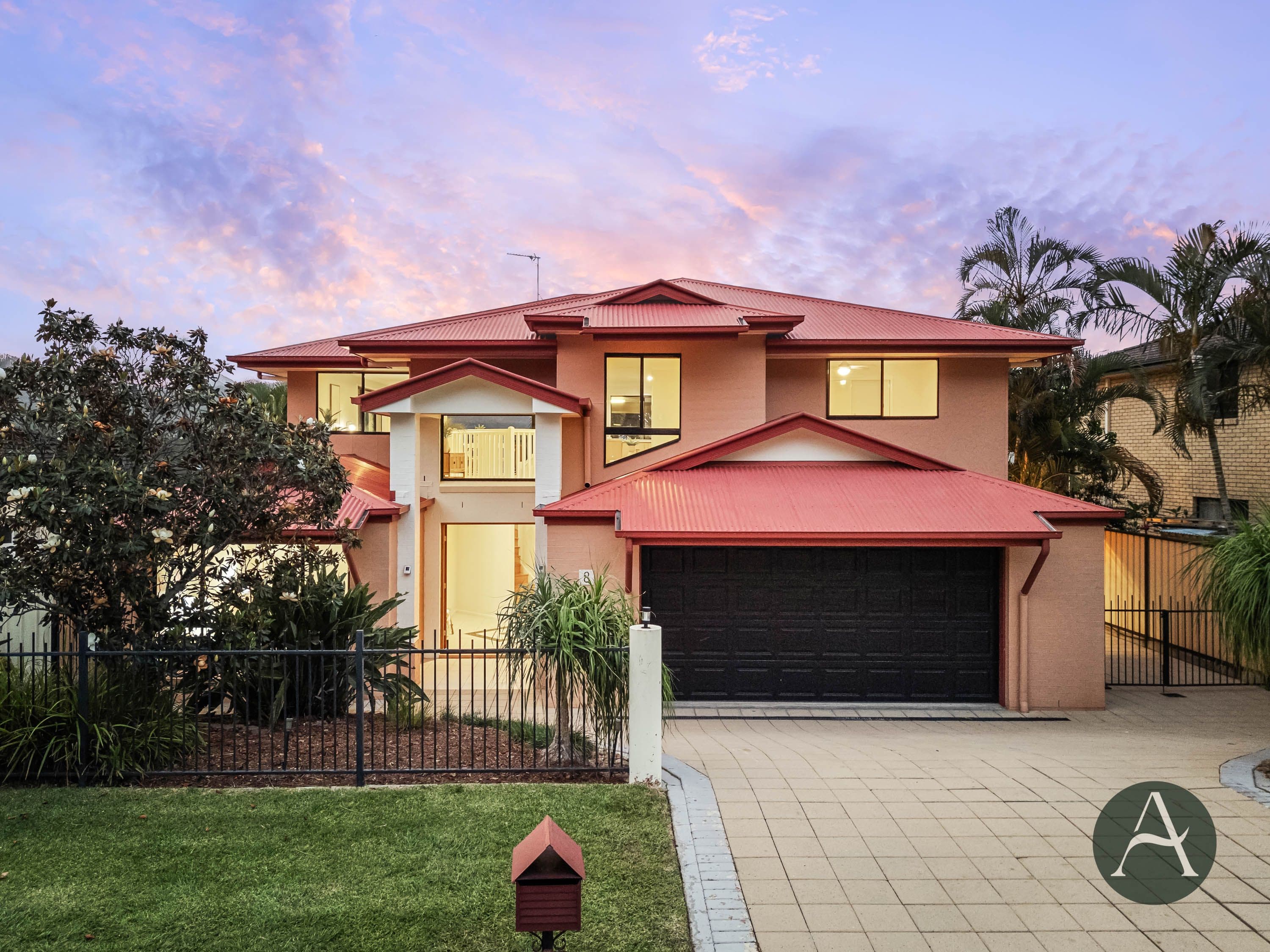 8 Paddy Place, Oxenford QLD 4210, Oxenford - Thumbnail 2