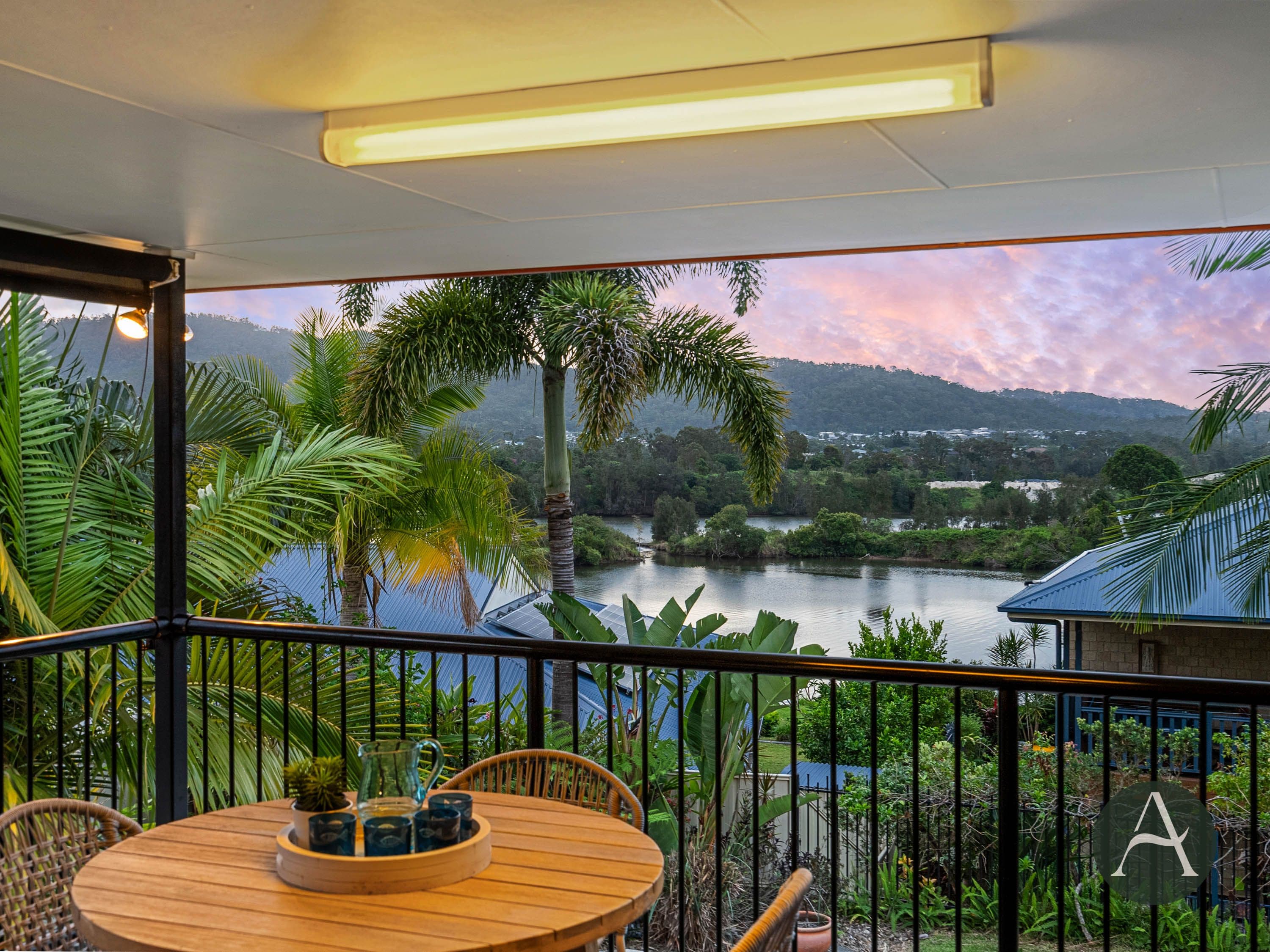8 Paddy Place, Oxenford QLD 4210, Oxenford - Thumbnail 3