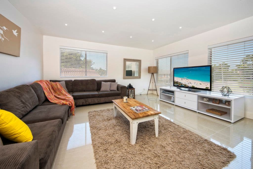 9 Empire Place, Illawong NSW 2234, Illawong - Thumbnail 2