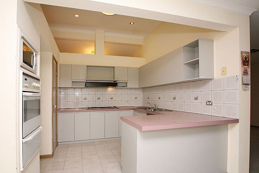 8 Hawthorn Court, MILL PARK VIC 3082, Mill Park - Thumbnail 2