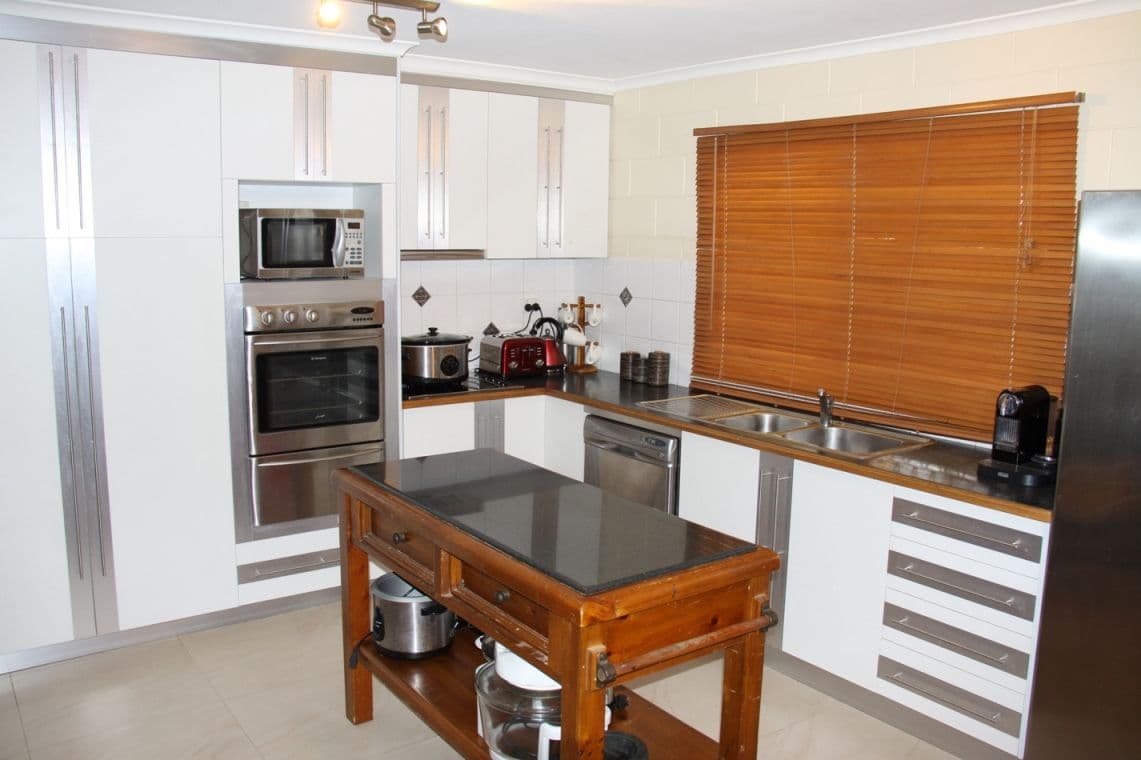 1 Silverton Drive, TANNUM SANDS QLD 4680, Tannum Sands - Thumbnail 8