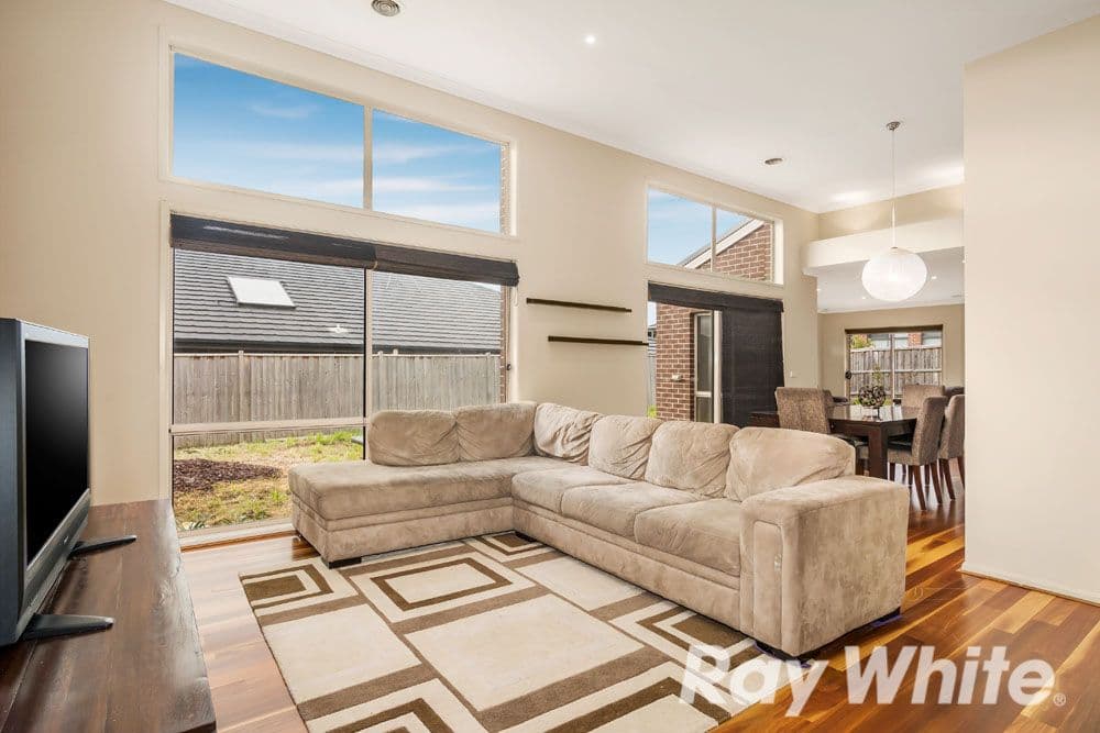 8 Dilwynia Avenue, Doreen VIC 3754, Doreen - Thumbnail 3