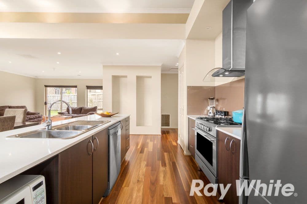8 Dilwynia Avenue, Doreen VIC 3754, Doreen - Thumbnail 7