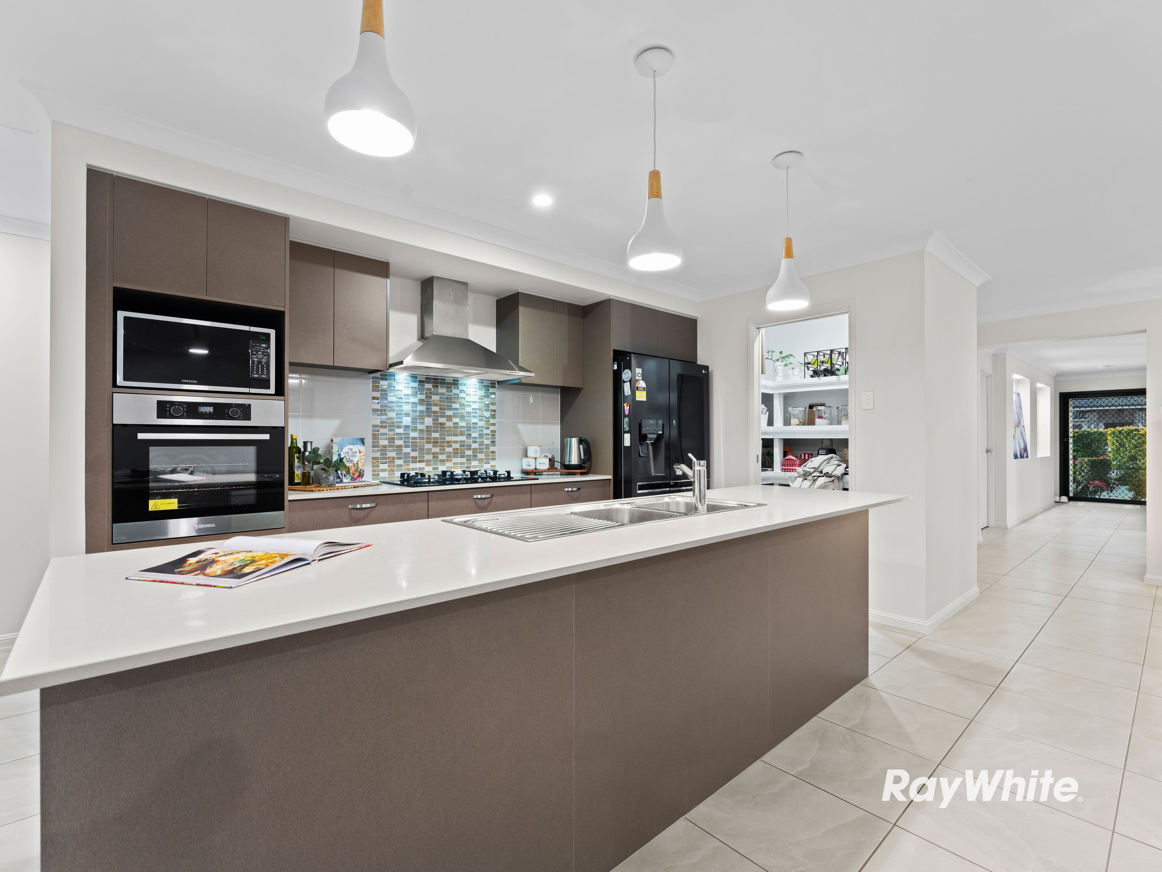 24 Skelbrook Road, Park Ridge QLD 4125, Park Ridge - Thumbnail 6