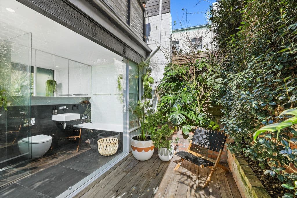 8 Ocean Park Drive, Marengo - Thumbnail 6