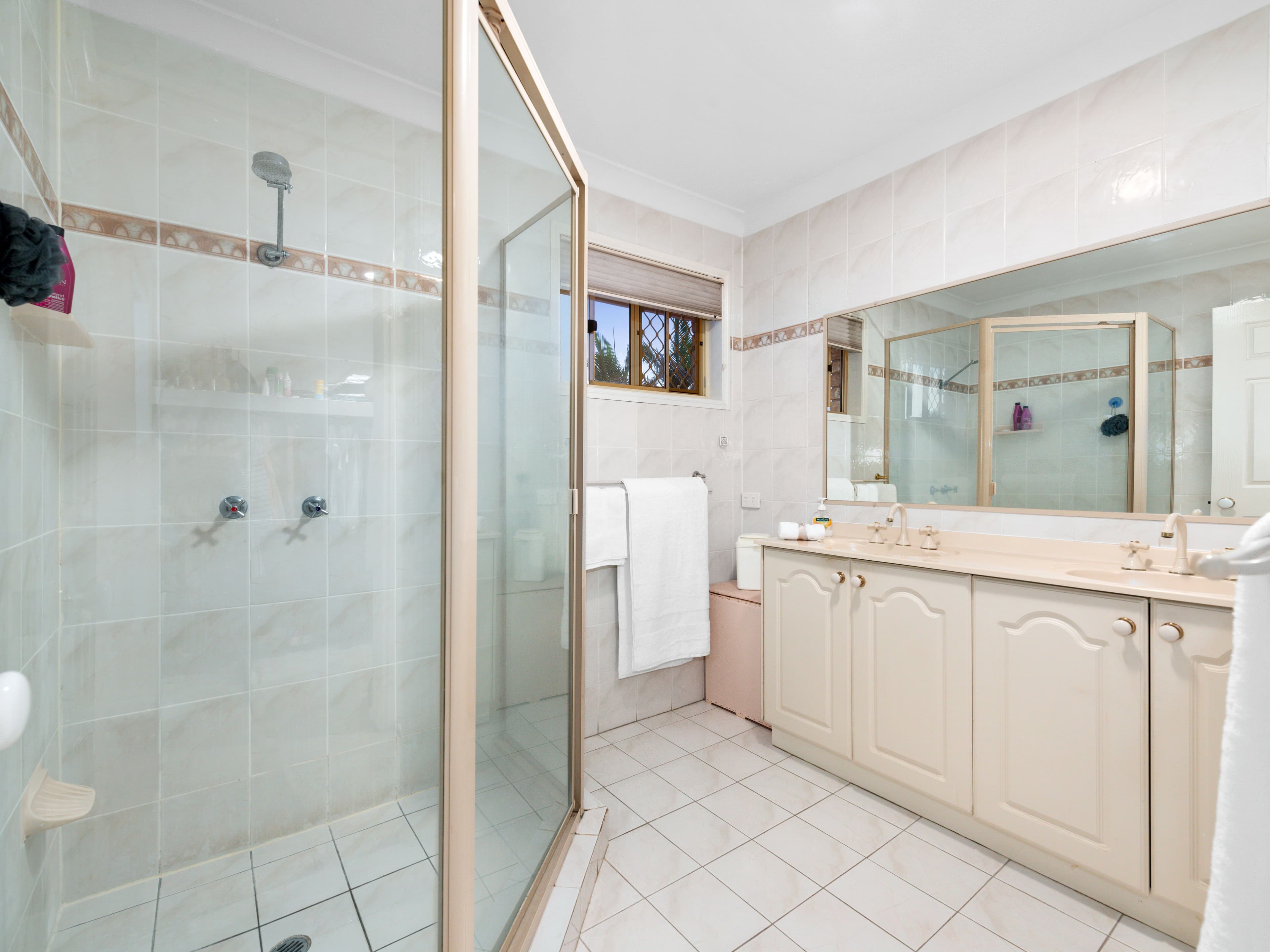 23 Bishop Place, Carindale QLD 4152, Carindale - Thumbnail 7