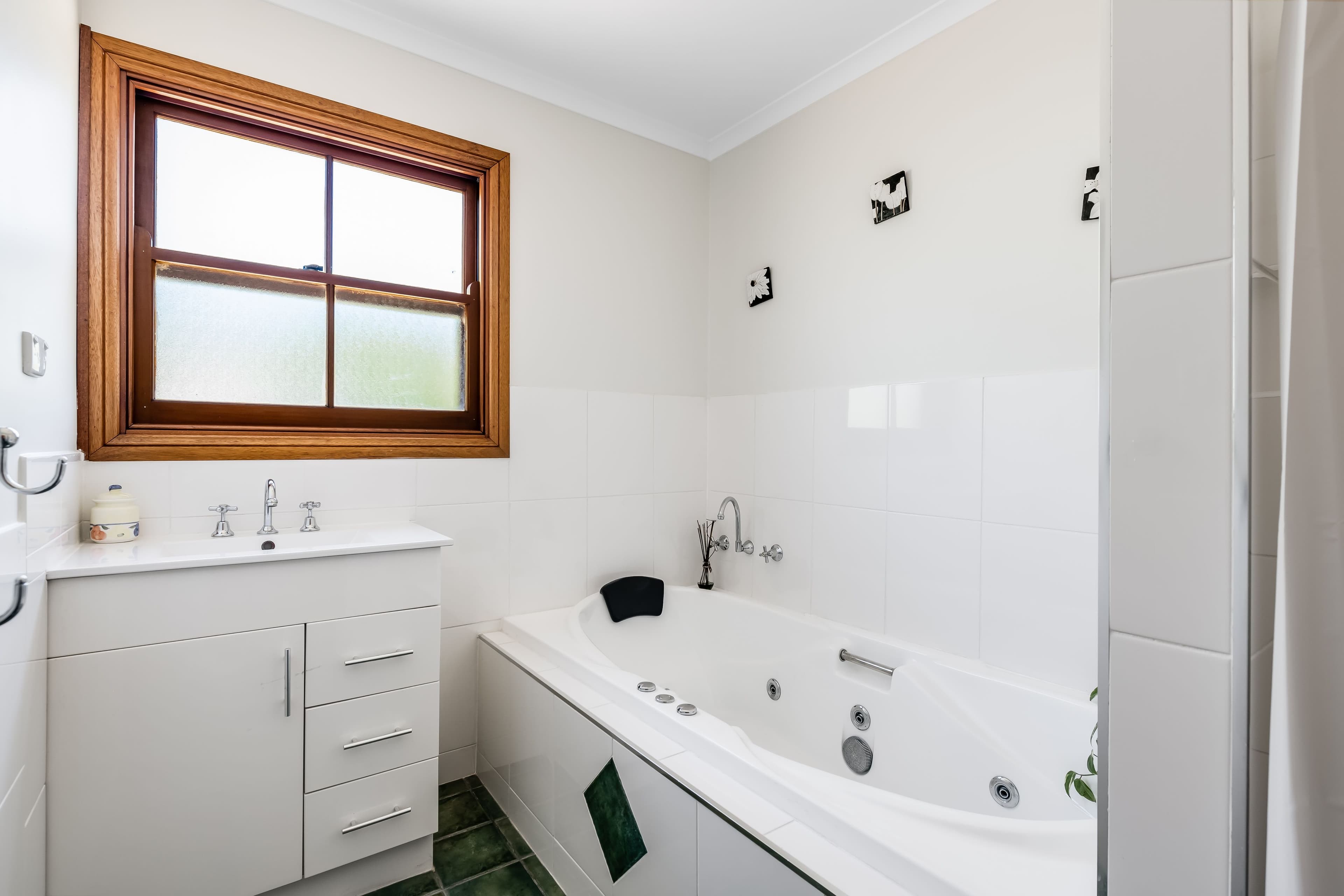 22 Arthur Street, Penola SA 5277, Penola - Thumbnail 3