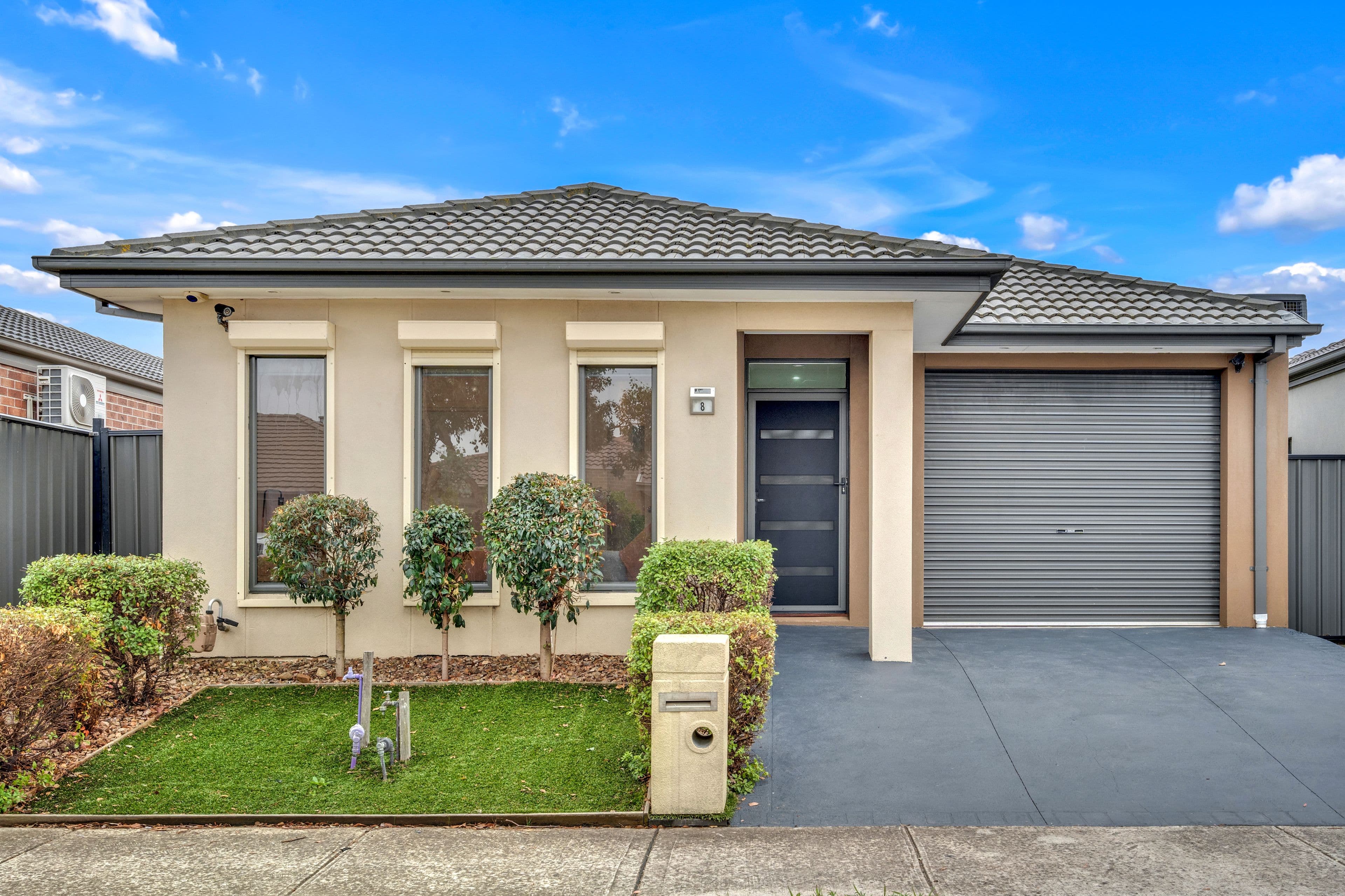 8 Gateshead Street, Craigieburn VIC 3064, Craigieburn - Image 1