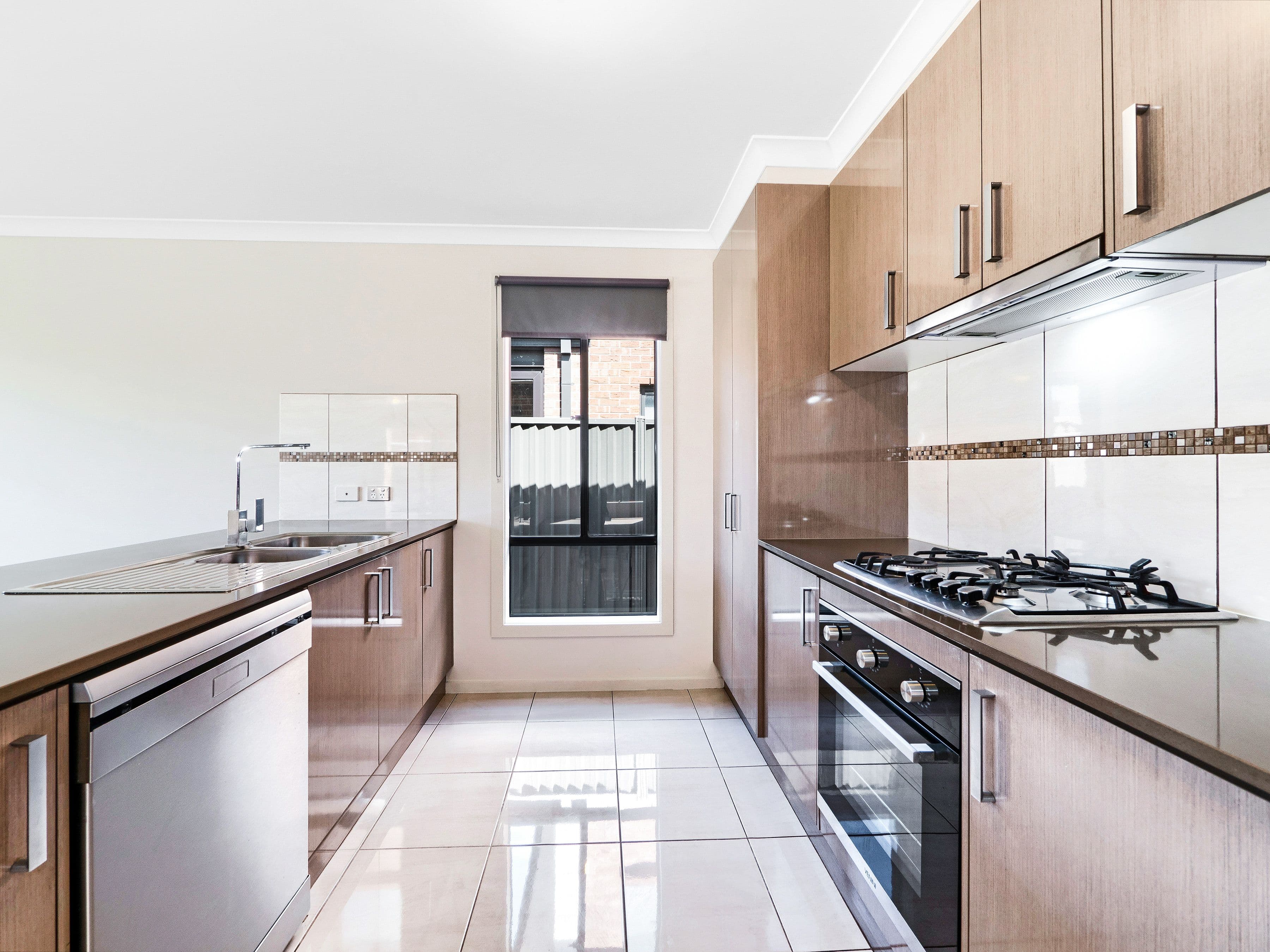 21 Quattro Avenue, Cranbourne East VIC 3977, Cranbourne East - Thumbnail 2