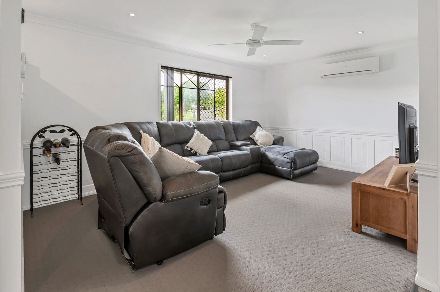 2 Ireland Way, Upper Coomera QLD 4209, Upper Coomera - Thumbnail 3