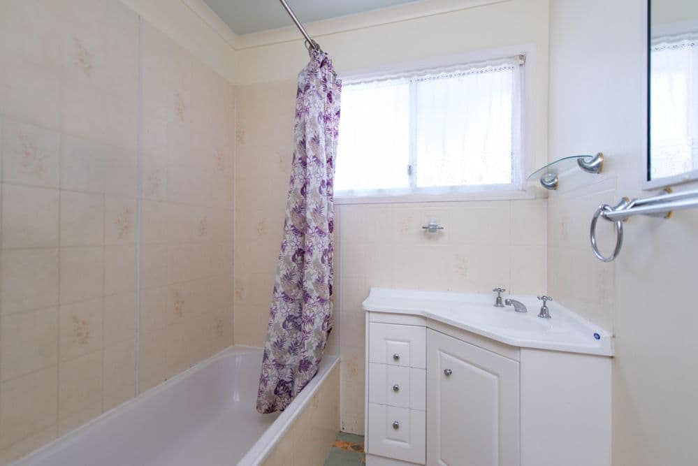 82 Wood Street, BARNEY POINT QLD 4680, Barney Point - Thumbnail 5