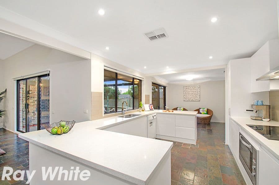 4 Wychwood Place, Castle Hill NSW 2154, Castle Hill - Thumbnail 3