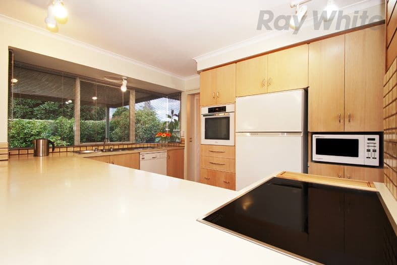 53 ANGELICA Crescent, CROYDON HILLS VIC 3136, Croydon Hills - Thumbnail 3
