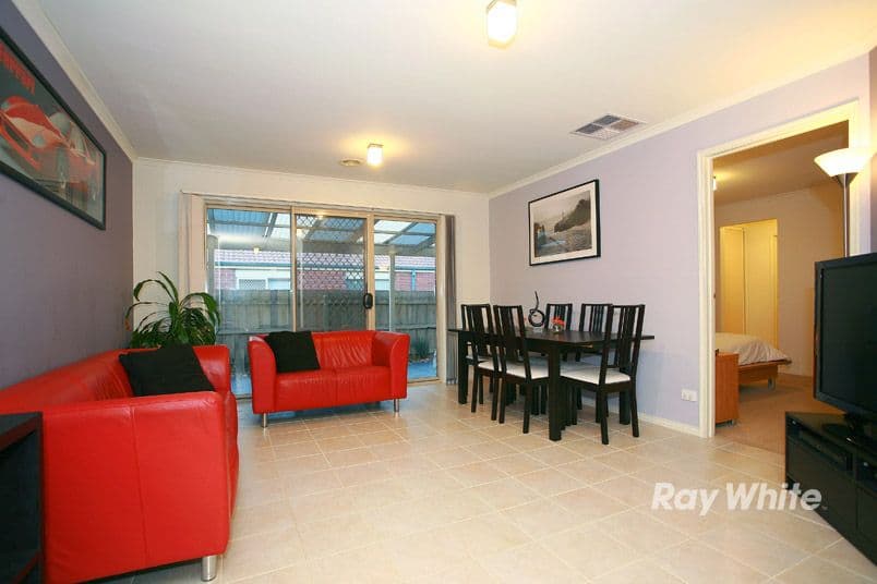 9 Charlotte Place, CRANBOURNE WEST VIC 3977, Cranbourne West - Thumbnail 3