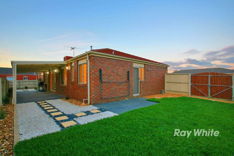 9 Charlotte Place, CRANBOURNE WEST VIC 3977, Cranbourne West - Thumbnail 7