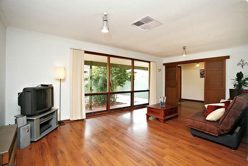 3 McCarthy Avenue, MORPHETT VALE SA 5162, Morphett Vale - Thumbnail 4