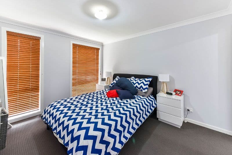16 Lorimer Crescent, Elderslie - Thumbnail 2