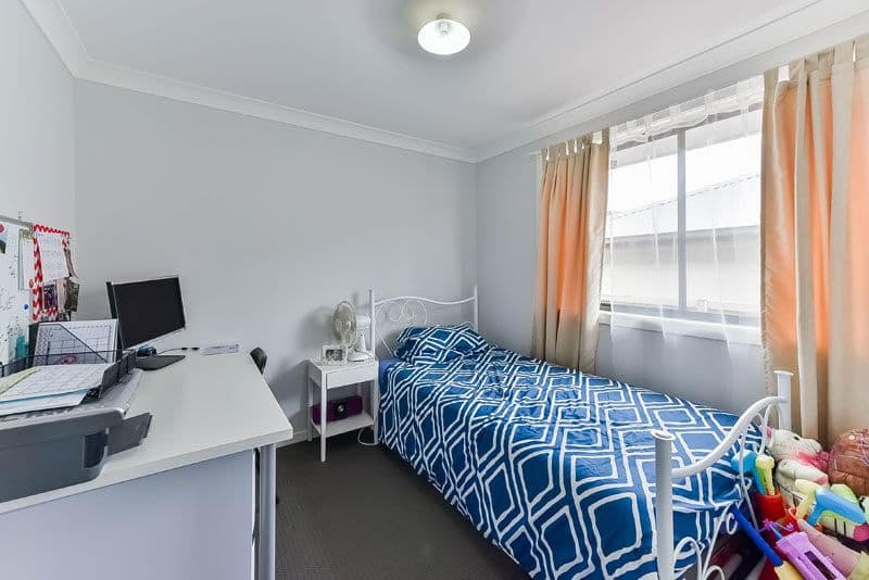 16 Lorimer Crescent, Elderslie - Thumbnail 8