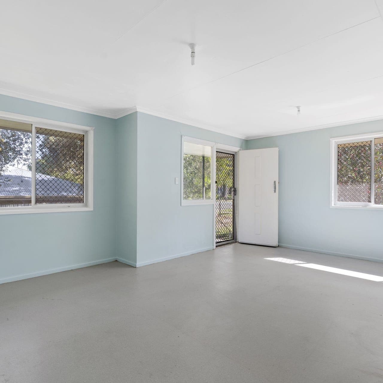 72 Jacaranda Avenue, Logan Central QLD 4114, Logan Central - Thumbnail 3