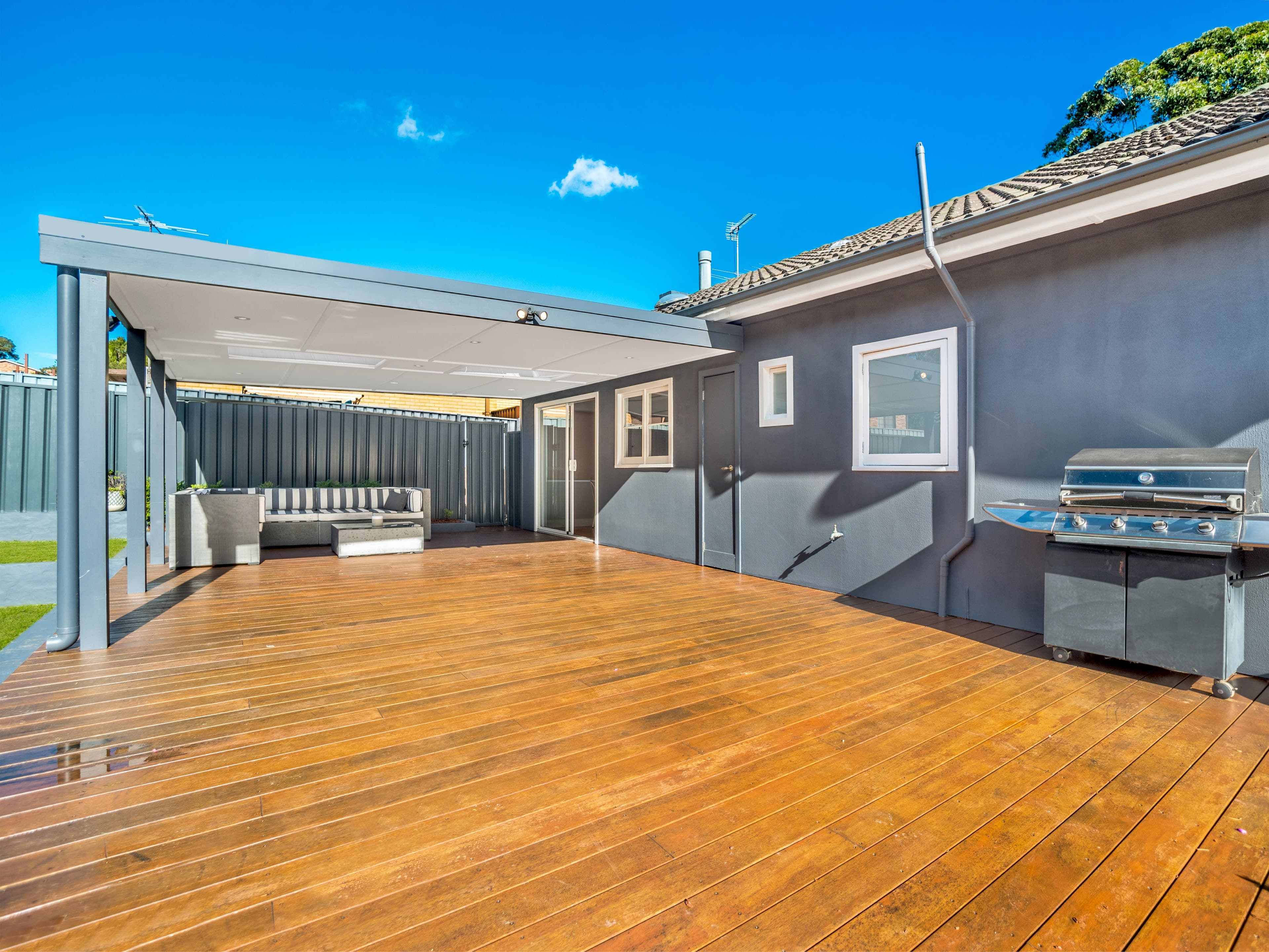 15 Undola Road, Helensburgh - Thumbnail 2