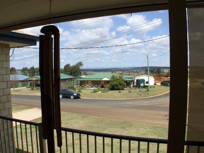 39 Windsor Circle, KINGAROY QLD 4610, Kingaroy - Thumbnail 5