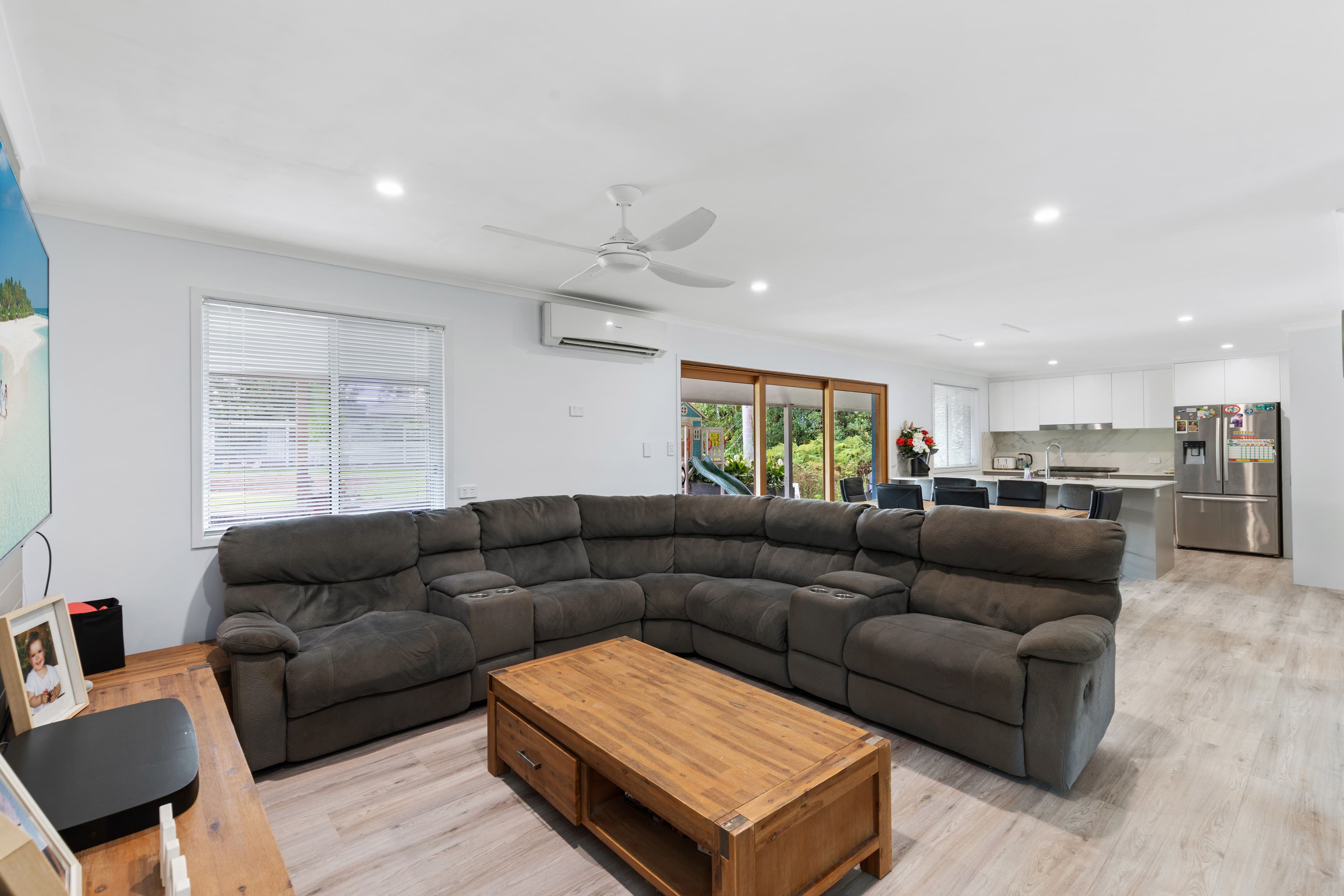 11 Mooloolah Street, Landsborough QLD 4550, Landsborough - Thumbnail 4