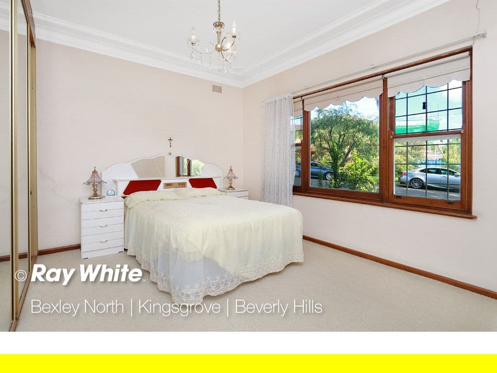 1 Caloola Crescent, Beverly Hills NSW 2209, Beverly Hills - Thumbnail 8