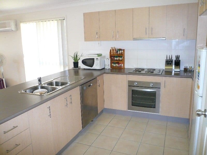 13 Stockdale Street, PACIFIC PINES QLD 4211, Pacific Pines - Thumbnail 2