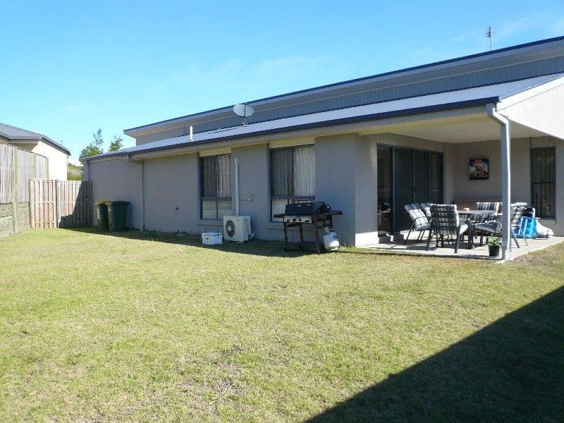 13 Stockdale Street, PACIFIC PINES QLD 4211, Pacific Pines - Thumbnail 4
