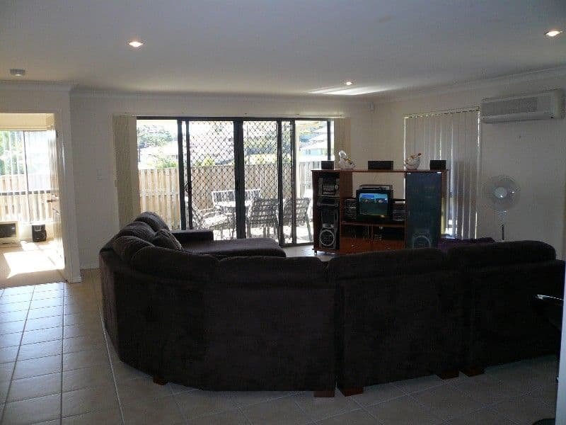 13 Stockdale Street, PACIFIC PINES QLD 4211, Pacific Pines - Thumbnail 7