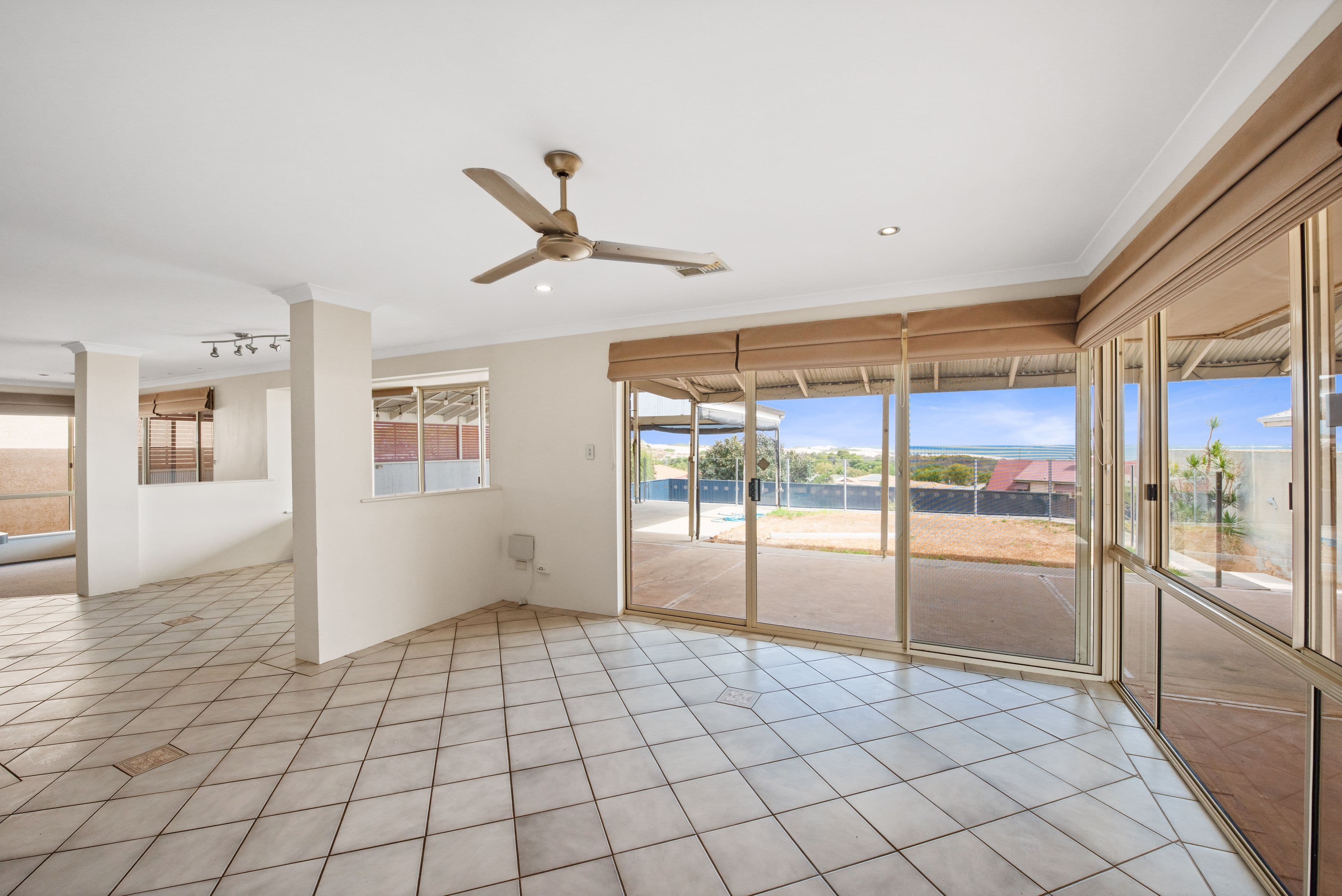 28 Bellimos Drive, Wandina WA 6530, Wandina - Thumbnail 3