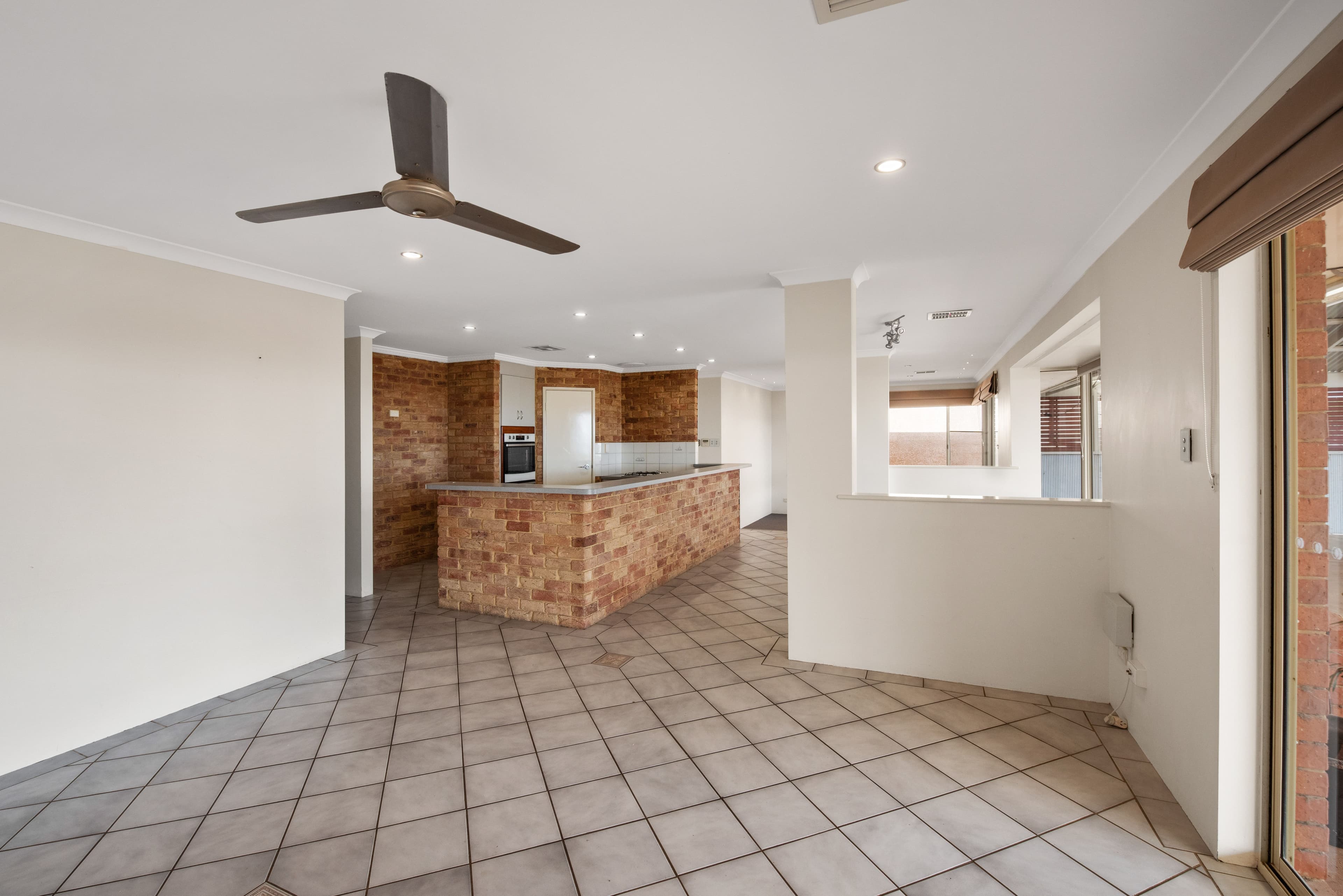 28 Bellimos Drive, Wandina WA 6530, Wandina - Thumbnail 4