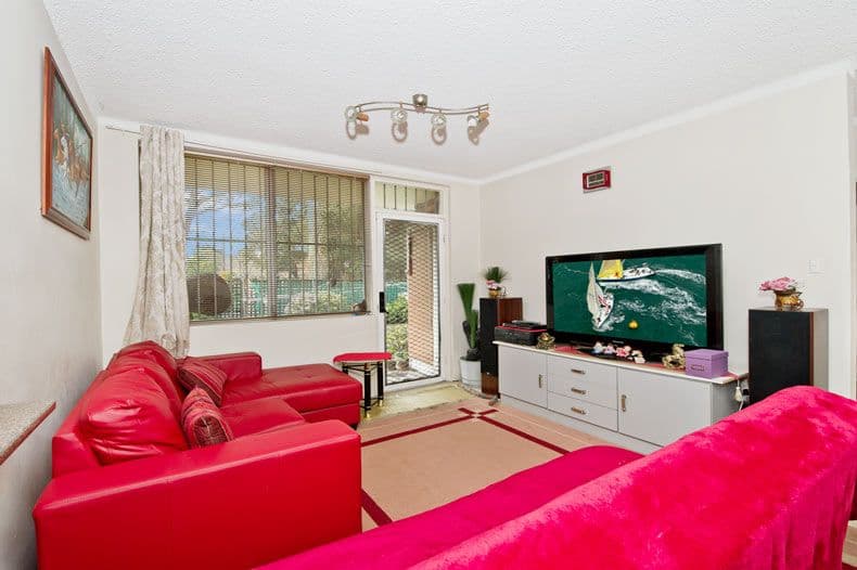 12 Evans Avenue, EASTLAKES NSW 2018, Eastlakes - Thumbnail 3